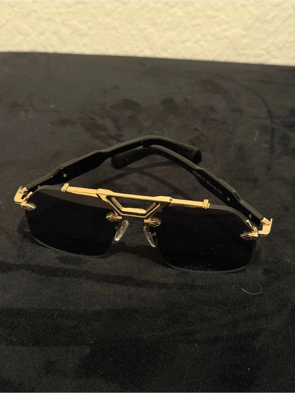 Silverton Sunglasses Style Black / Gold